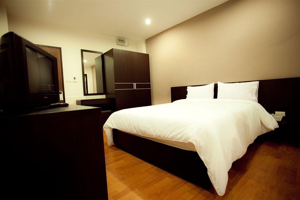 Khaosan Park Resort Bangkok Exterior foto