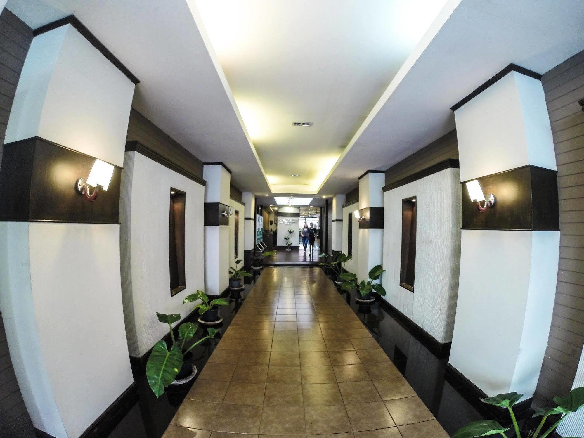 Khaosan Park Resort Bangkok Exterior foto